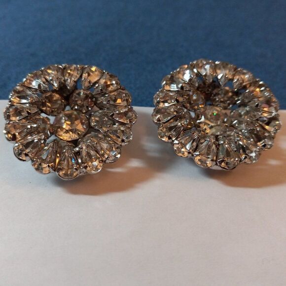 Vintage Circle of Tear Drop and Lg Round Rhinestone Inside Clip Earrings  - Picture 1 of 5